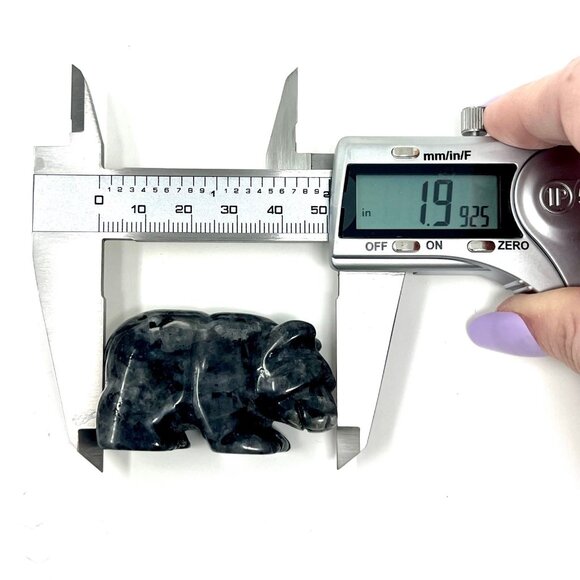 Larvikite Bear Carving Flashy high quality natural healing crystal carving stone - Picture 4 of 5